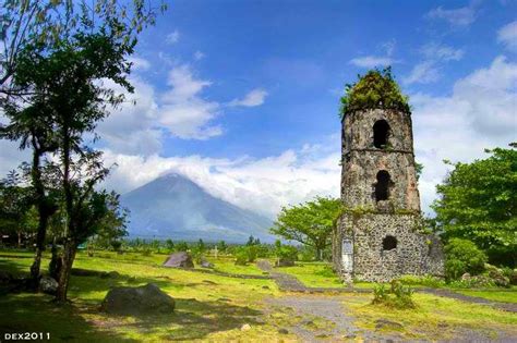 cagsawa resort|THE 10 CLOSEST Hotels to Cagsawa Ruins Park.